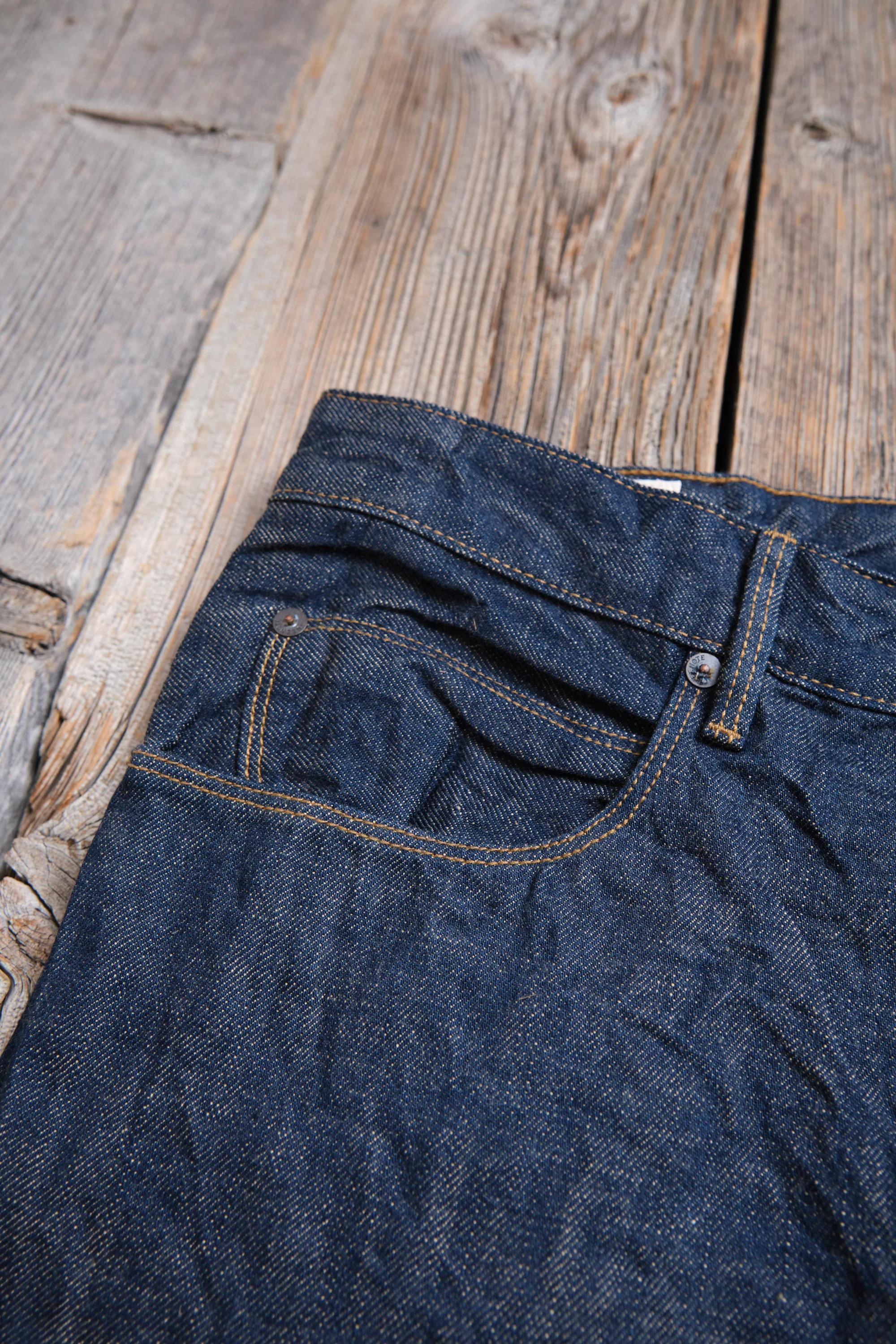 Belford Straight 13 Ounce Natural Rinsed Denim - Image 8